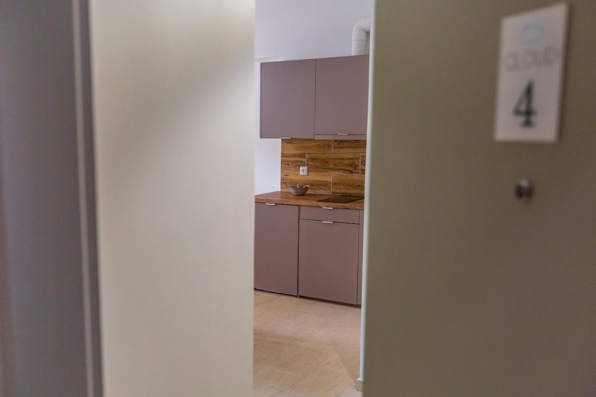Cloud 4 Apartment Каламата Экстерьер фото